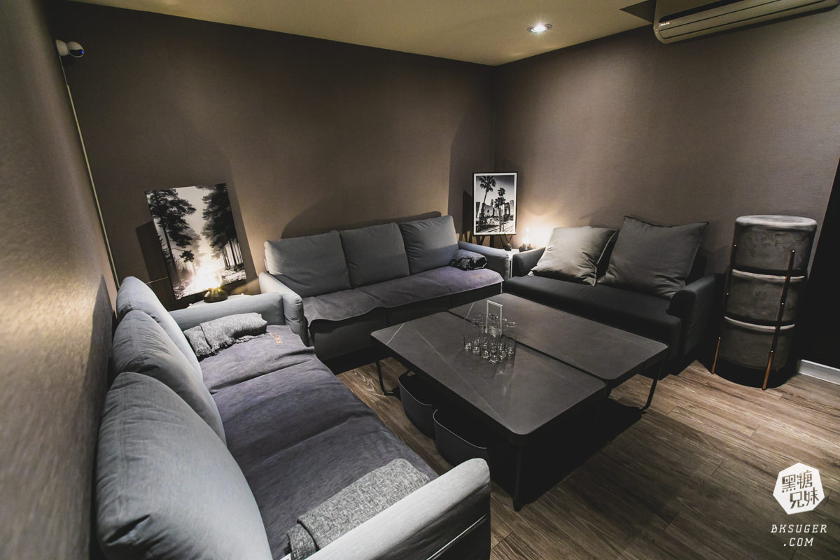 高雄酒吧推薦｜Bar Doorlight｜閨蜜最愛塔羅主題調酒吧藏身三多商圈小巷中｜3種女性酒款大激推