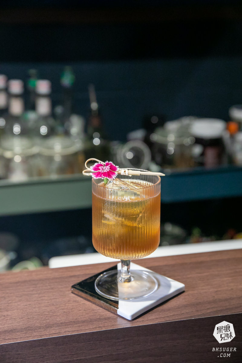 三民區酒吧|行者酒吧 The Walkers|日式酒吧風格、一家日間咖啡與夜幕酒吧轉場雙重身份 - 第19張圖 三民區酒吧|行者酒吧 The Walkers|日式酒吧風格、一家日間咖啡與夜幕酒吧轉場雙重身份