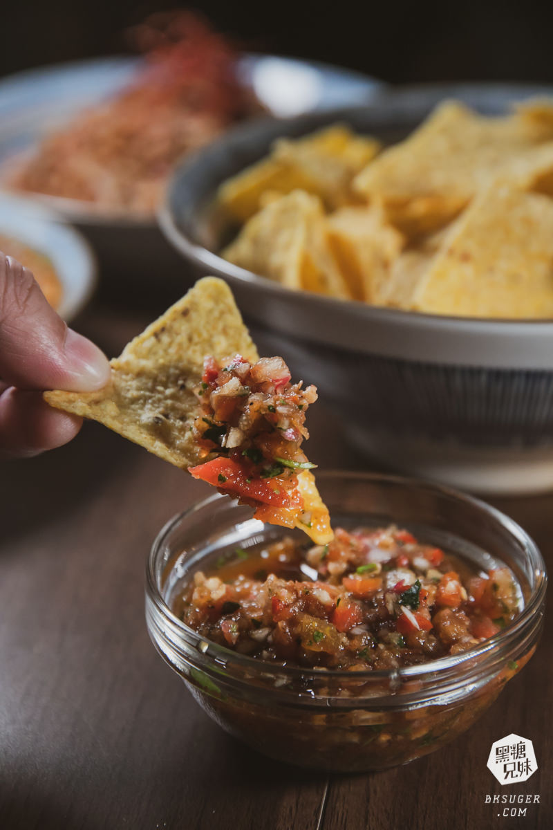 三民區酒吧|行者酒吧 The Walkers|日式酒吧風格、一家日間咖啡與夜幕酒吧轉場雙重身份 - 第11張圖 三民區酒吧|行者酒吧 The Walkers|日式酒吧風格、一家日間咖啡與夜幕酒吧轉場雙重身份