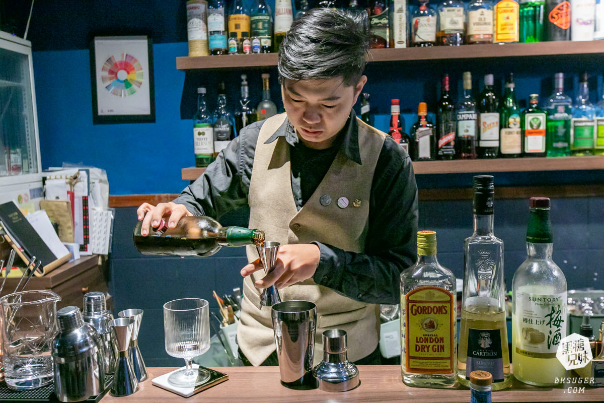 三民區酒吧|行者酒吧 The Walkers|日式酒吧風格、一家日間咖啡與夜幕酒吧轉場雙重身份 - 第18張圖 三民區酒吧|行者酒吧 The Walkers|日式酒吧風格、一家日間咖啡與夜幕酒吧轉場雙重身份