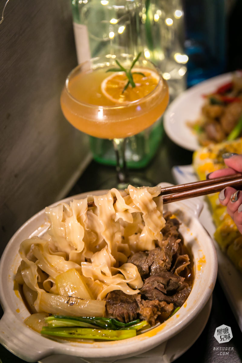 中山路酒吧推薦|Hunter Music Bar-老闆親下廚的輕鬆餐酒吧|適合下班小酌的好去處 - 第21張圖 中山路酒吧推薦|Hunter Music Bar-老闆親下廚的輕鬆餐酒吧|適合下班小酌的好去處