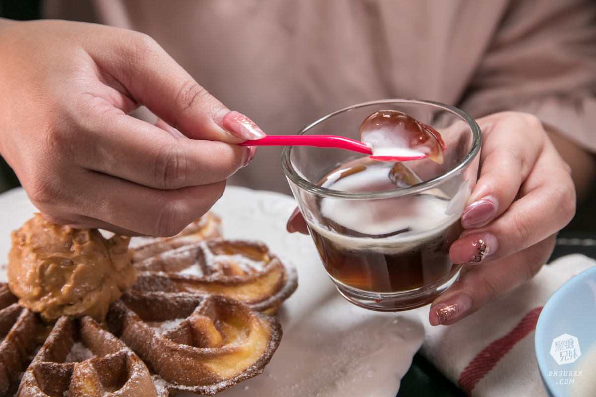 捷運後驛站全天候供餐|舒醍雅咖啡輕食|澎湃蛤蠣花義麵、平價鬆餅飲品、北高雄包場場地 - 第4張圖 捷運後驛站全天候供餐|舒醍雅咖啡輕食|澎湃蛤蠣花義麵、平價鬆餅飲品、北高雄包場場地