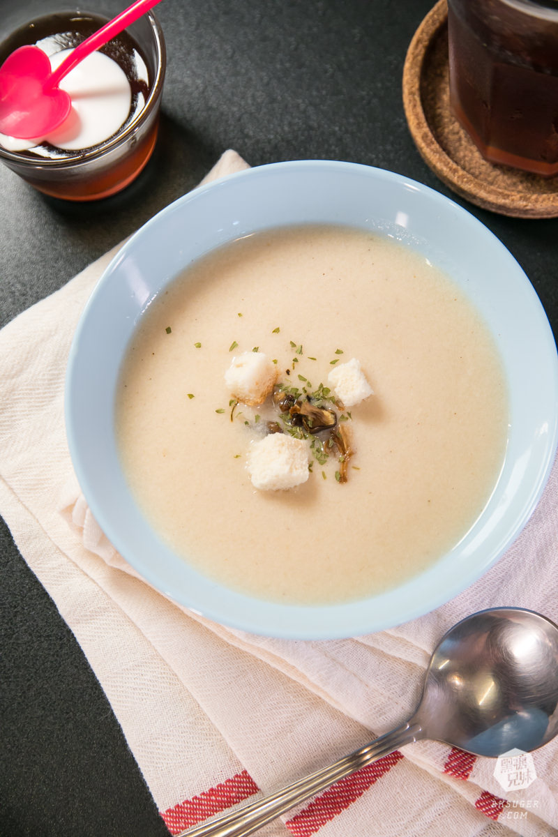 捷運後驛站全天候供餐|舒醍雅咖啡輕食|澎湃蛤蠣花義麵、平價鬆餅飲品、北高雄包場場地 - 第3張圖 捷運後驛站全天候供餐|舒醍雅咖啡輕食|澎湃蛤蠣花義麵、平價鬆餅飲品、北高雄包場場地