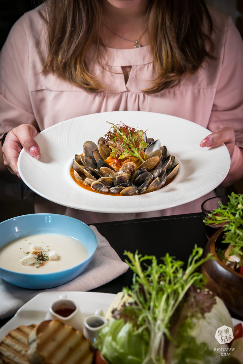 捷運後驛站全天候供餐|舒醍雅咖啡輕食|澎湃蛤蠣花義麵、平價鬆餅飲品、北高雄包場場地 - 第13張圖 捷運後驛站全天候供餐|舒醍雅咖啡輕食|澎湃蛤蠣花義麵、平價鬆餅飲品、北高雄包場場地