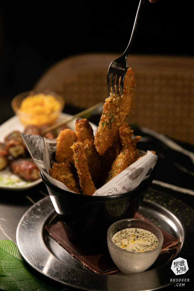 南喃至嶼|藏在美麗島站巷弄的餐酒吧|調酒的質感在入喉的瞬間被證實|高雄酒吧必推 - 第11張圖 南喃至嶼|藏在美麗島站巷弄的餐酒吧|調酒的質感在入喉的瞬間被證實|高雄酒吧必推