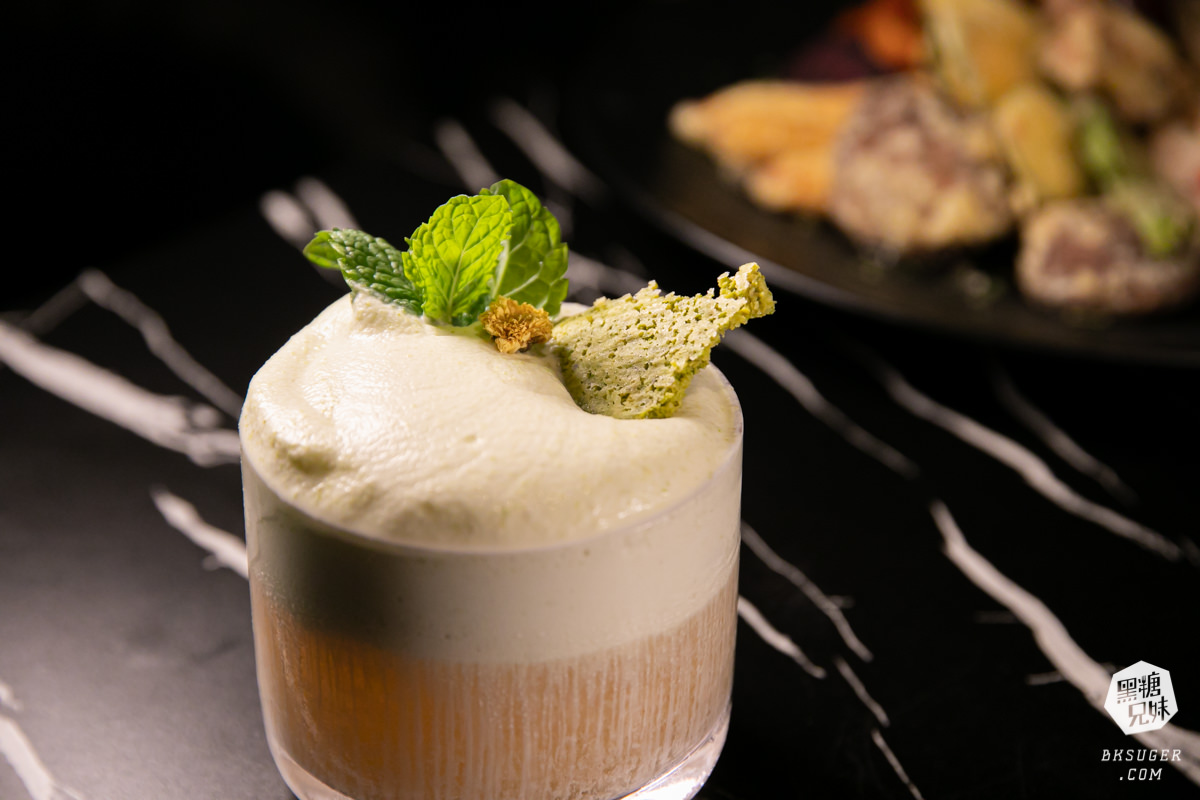 南喃至嶼|藏在美麗島站巷弄的餐酒吧|調酒的質感在入喉的瞬間被證實|高雄酒吧必推 - 第27張圖 南喃至嶼|藏在美麗島站巷弄的餐酒吧|調酒的質感在入喉的瞬間被證實|高雄酒吧必推