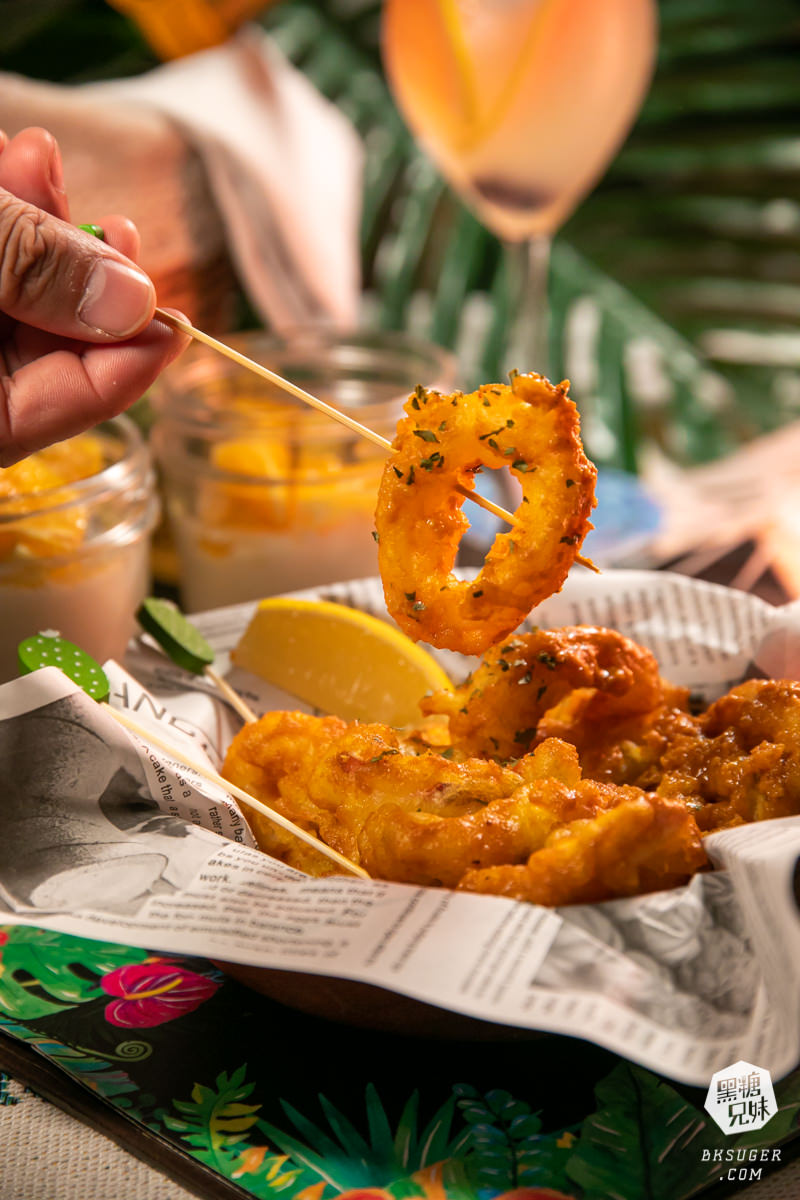 台中特色酒吧|SOAK Taichung|網美酒吧最推薦-熱帶叢林泳池吧台、大泡泡露天草皮座位區 - 第31張圖 台中特色酒吧|SOAK Taichung|網美酒吧最推薦-熱帶叢林泳池吧台、大泡泡露天草皮座位區