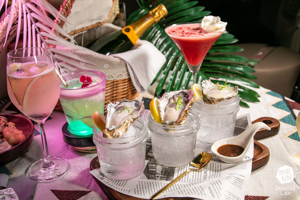 台中特色酒吧|SOAK Taichung|網美酒吧最推薦-熱帶叢林泳池吧台、大泡泡露天草皮座位區 - 第29張圖 台中特色酒吧|SOAK Taichung|網美酒吧最推薦-熱帶叢林泳池吧台、大泡泡露天草皮座位區