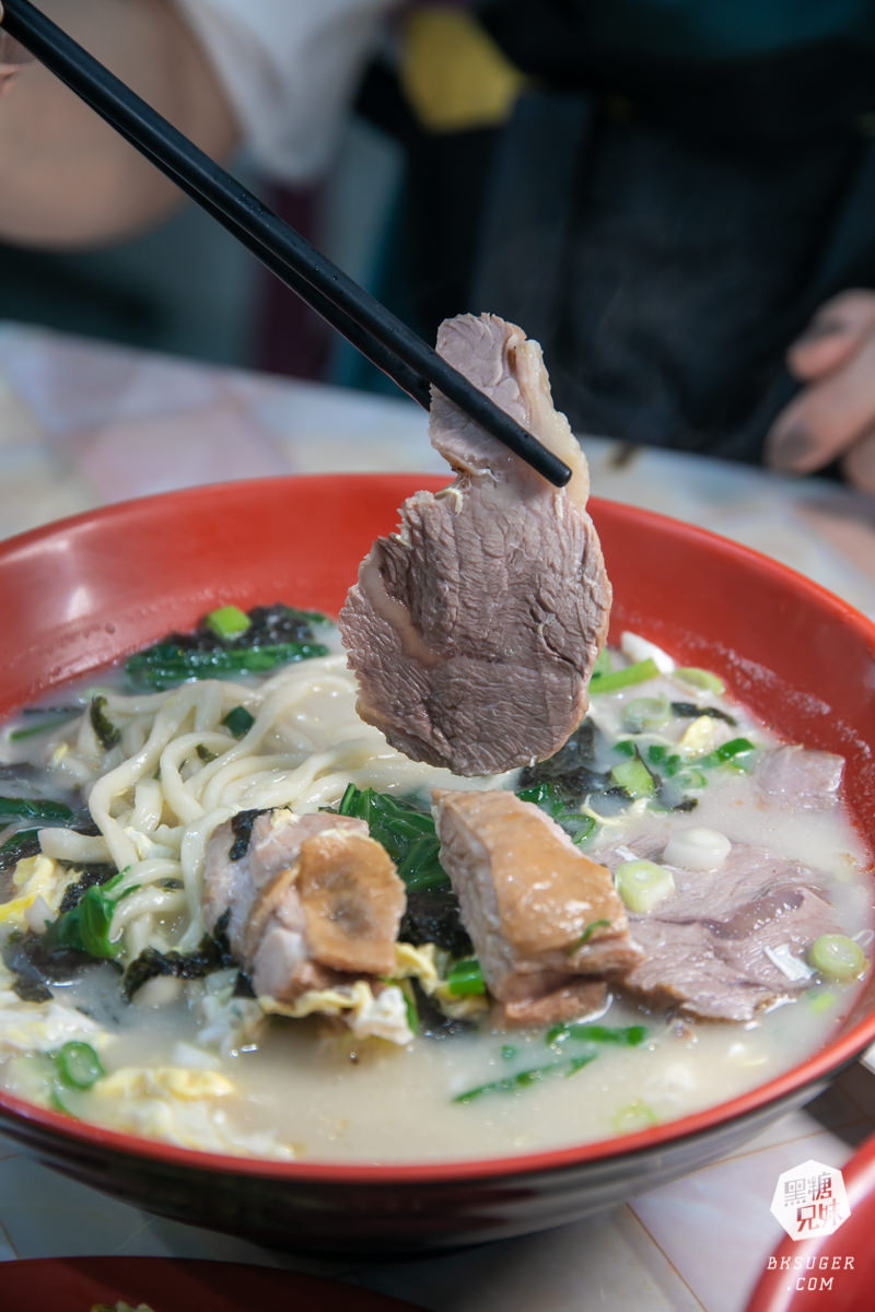 高雄鼓山哈瑪星商圈|西子灣5家隱藏小吃美食-哈瑪星笫三屆港濱祭|你不一定發現的在地人情味 - 第8張圖 高雄鼓山哈瑪星商圈|西子灣5家隱藏小吃美食-哈瑪星笫三屆港濱祭|你不一定發現的在地人情味