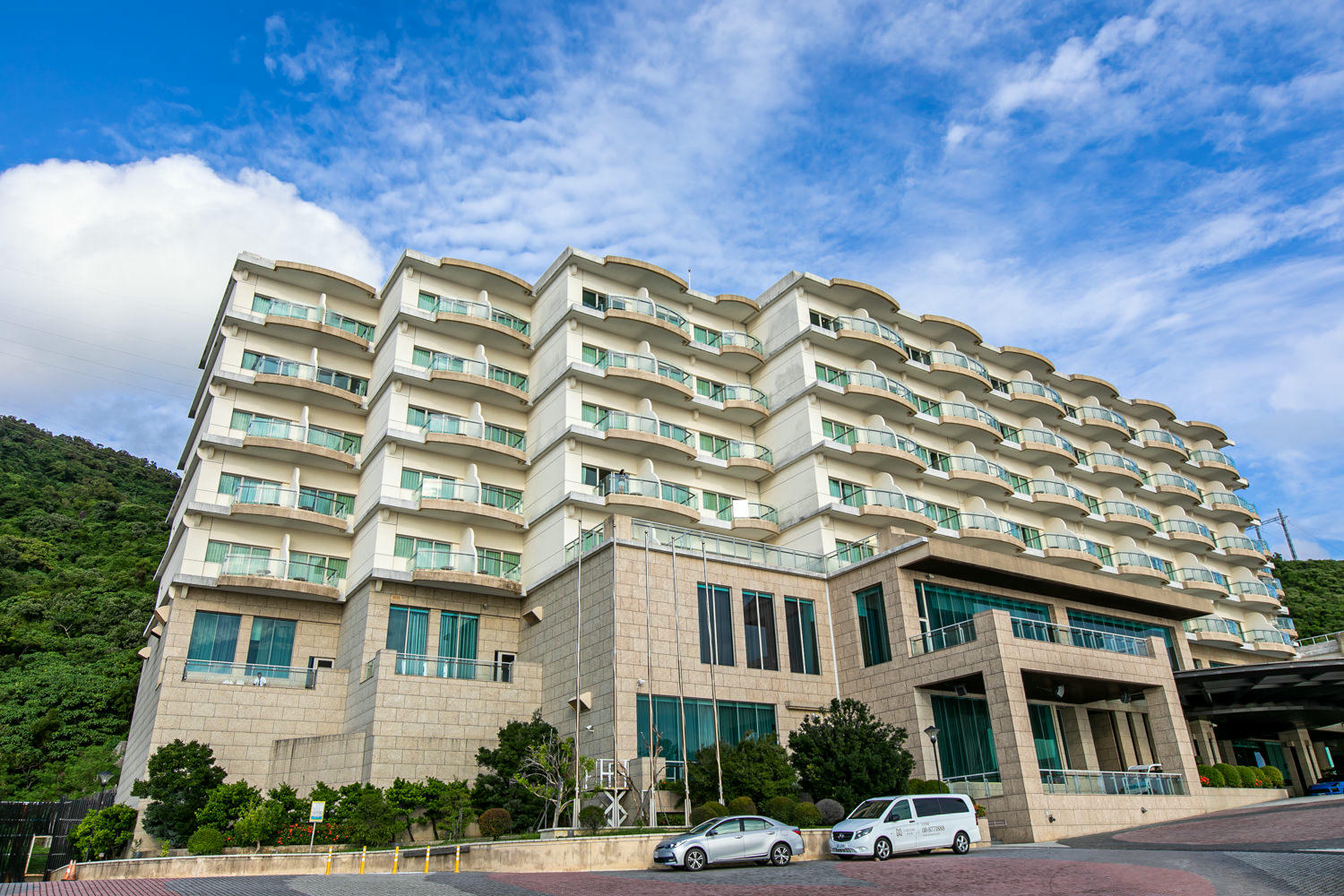 墾丁無邊際泳池推薦住宿|墾丁H會館|陽台海景、度假放空的南國首選2021 - 第2張圖 墾丁無邊際泳池推薦住宿|墾丁H會館|陽台海景、度假放空的南國首選2021