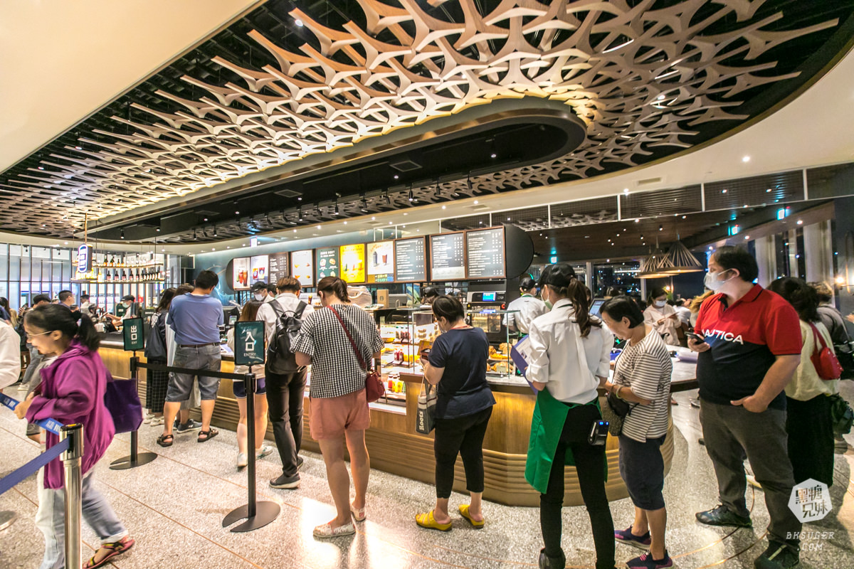 夢時代星巴克海洋意象門市| 海洋特色帆船小酒吧造型吧台|藍鯨隨行卡海洋女神| - 第15張圖 夢時代星巴克海洋意象門市| 海洋特色帆船小酒吧造型吧台|藍鯨隨行卡海洋女神|