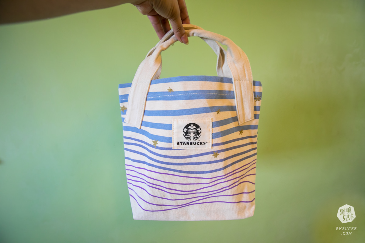 夢時代星巴克海洋意象門市| 海洋特色帆船小酒吧造型吧台|藍鯨隨行卡海洋女神| - 第22張圖 夢時代星巴克海洋意象門市| 海洋特色帆船小酒吧造型吧台|藍鯨隨行卡海洋女神|