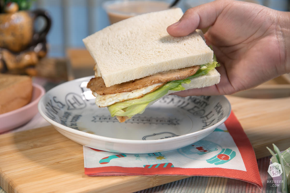 大寮早餐清新風|初作.好食|招牌燒肉粉漿蛋餅+爆漿餐包 一大早的華麗開場 - 第13張圖 大寮早餐清新風|初作.好食|招牌燒肉粉漿蛋餅+爆漿餐包 一大早的華麗開場