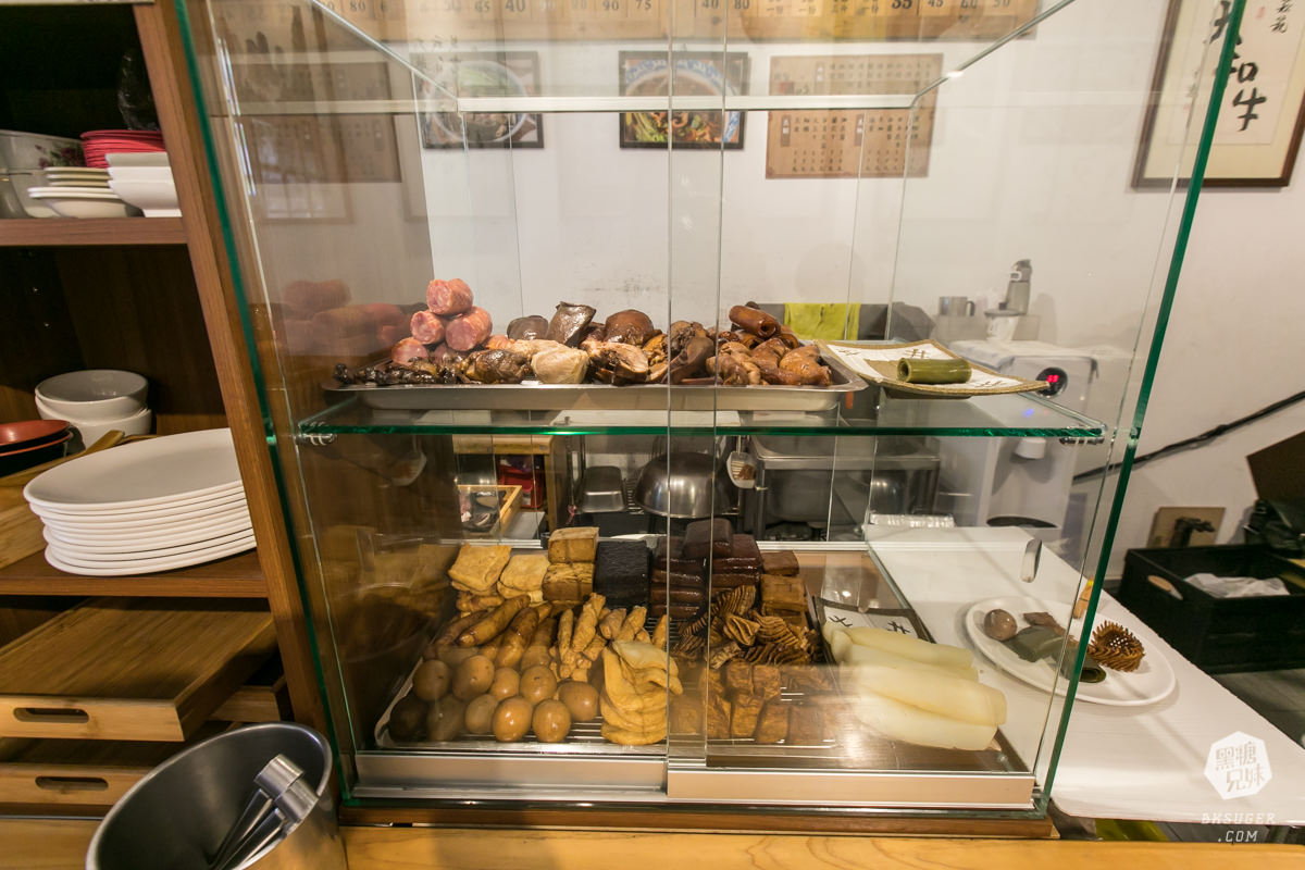 大立商圈美食-王哥陽春麵|懷舊復古情懷的精品陽春麵|平價好環境、鄰近新崛江商圈美食 - 第6張圖 大立商圈美食-王哥陽春麵|懷舊復古情懷的精品陽春麵|平價好環境、鄰近新崛江商圈美食