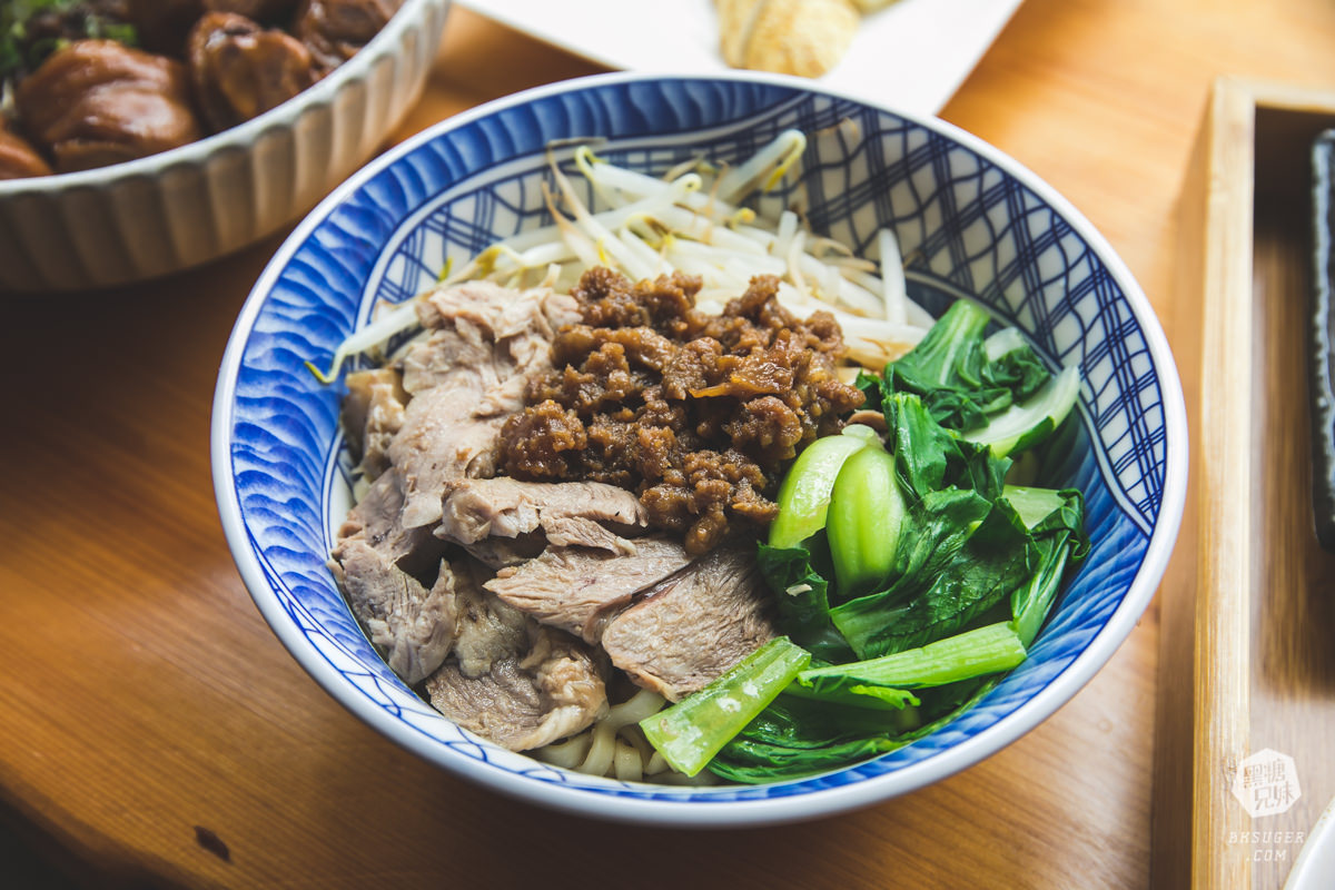 大立商圈美食-王哥陽春麵|懷舊復古情懷的精品陽春麵|平價好環境、鄰近新崛江商圈美食 - 第21張圖 大立商圈美食-王哥陽春麵|懷舊復古情懷的精品陽春麵|平價好環境、鄰近新崛江商圈美食