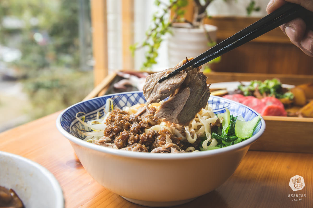 大立商圈美食-王哥陽春麵|懷舊復古情懷的精品陽春麵|平價好環境、鄰近新崛江商圈美食 - 第23張圖 大立商圈美食-王哥陽春麵|懷舊復古情懷的精品陽春麵|平價好環境、鄰近新崛江商圈美食