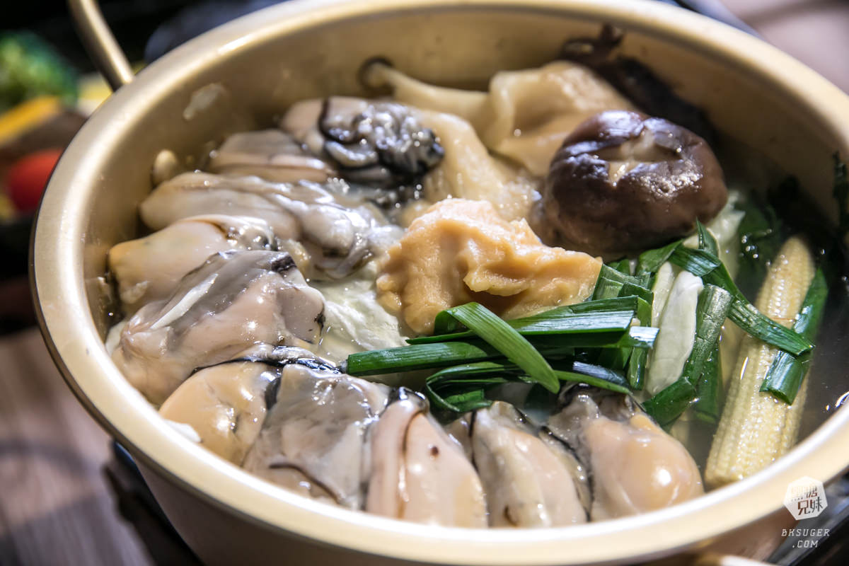 高雄牛排推薦|鬥牛士牛排食堂-五福店|自由炙燒的牛排X自助吧|日式黑咖哩湯飯吃到飽 - 第33張圖 高雄牛排推薦|鬥牛士牛排食堂-五福店|自由炙燒的牛排X自助吧|日式黑咖哩湯飯吃到飽