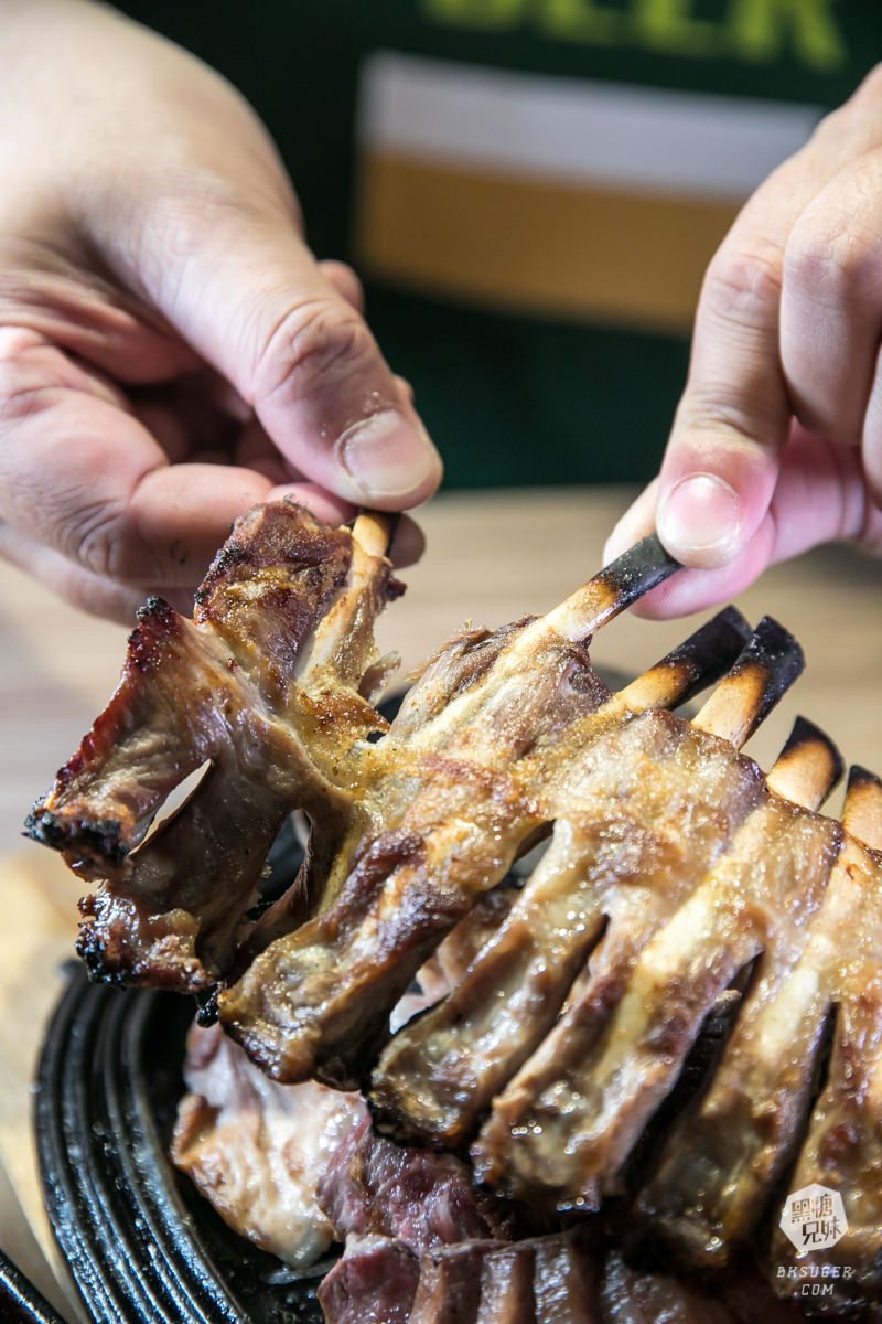 高雄牛排推薦|鬥牛士牛排食堂-五福店|自由炙燒的牛排X自助吧|日式黑咖哩湯飯吃到飽 - 第40張圖 高雄牛排推薦|鬥牛士牛排食堂-五福店|自由炙燒的牛排X自助吧|日式黑咖哩湯飯吃到飽