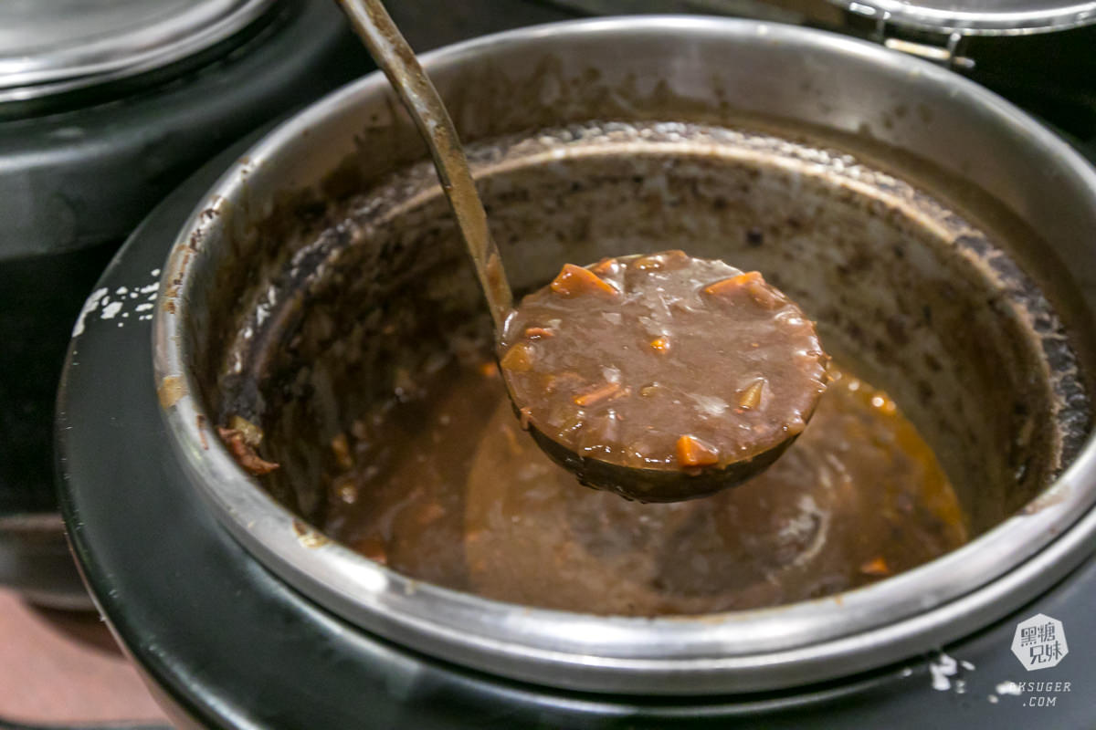 高雄牛排推薦|鬥牛士牛排食堂-五福店|自由炙燒的牛排X自助吧|日式黑咖哩湯飯吃到飽 - 第5張圖 高雄牛排推薦|鬥牛士牛排食堂-五福店|自由炙燒的牛排X自助吧|日式黑咖哩湯飯吃到飽