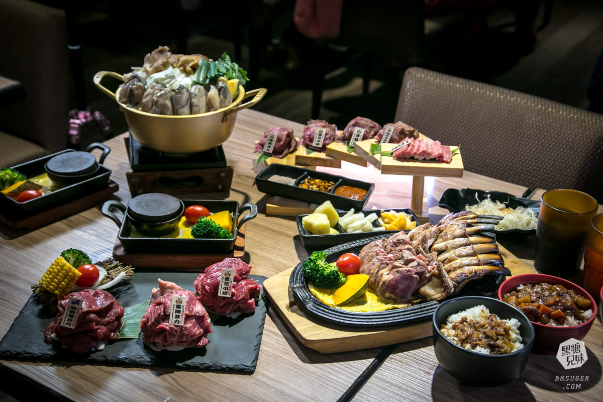 高雄牛排推薦|鬥牛士牛排食堂-五福店|自由炙燒的牛排X自助吧|日式黑咖哩湯飯吃到飽 - 第1張圖 高雄牛排推薦|鬥牛士牛排食堂-五福店|自由炙燒的牛排X自助吧|日式黑咖哩湯飯吃到飽