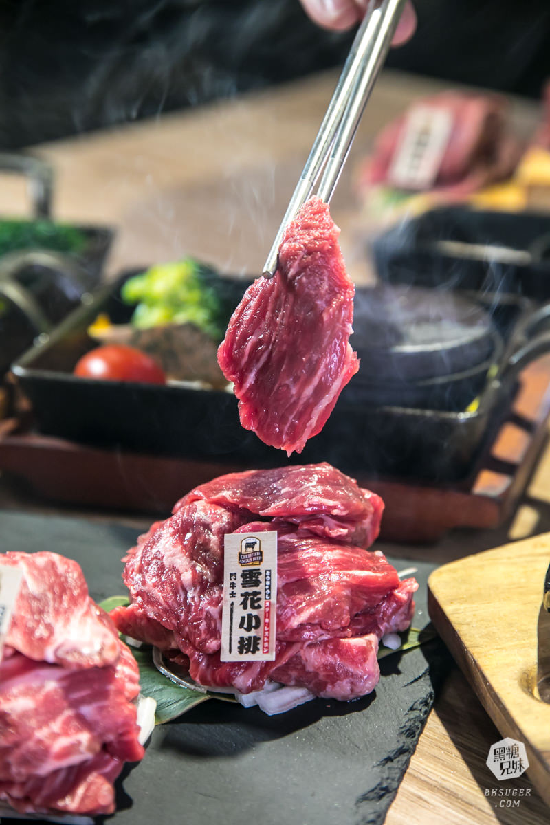 高雄牛排推薦|鬥牛士牛排食堂-五福店|自由炙燒的牛排X自助吧|日式黑咖哩湯飯吃到飽 - 第26張圖 高雄牛排推薦|鬥牛士牛排食堂-五福店|自由炙燒的牛排X自助吧|日式黑咖哩湯飯吃到飽