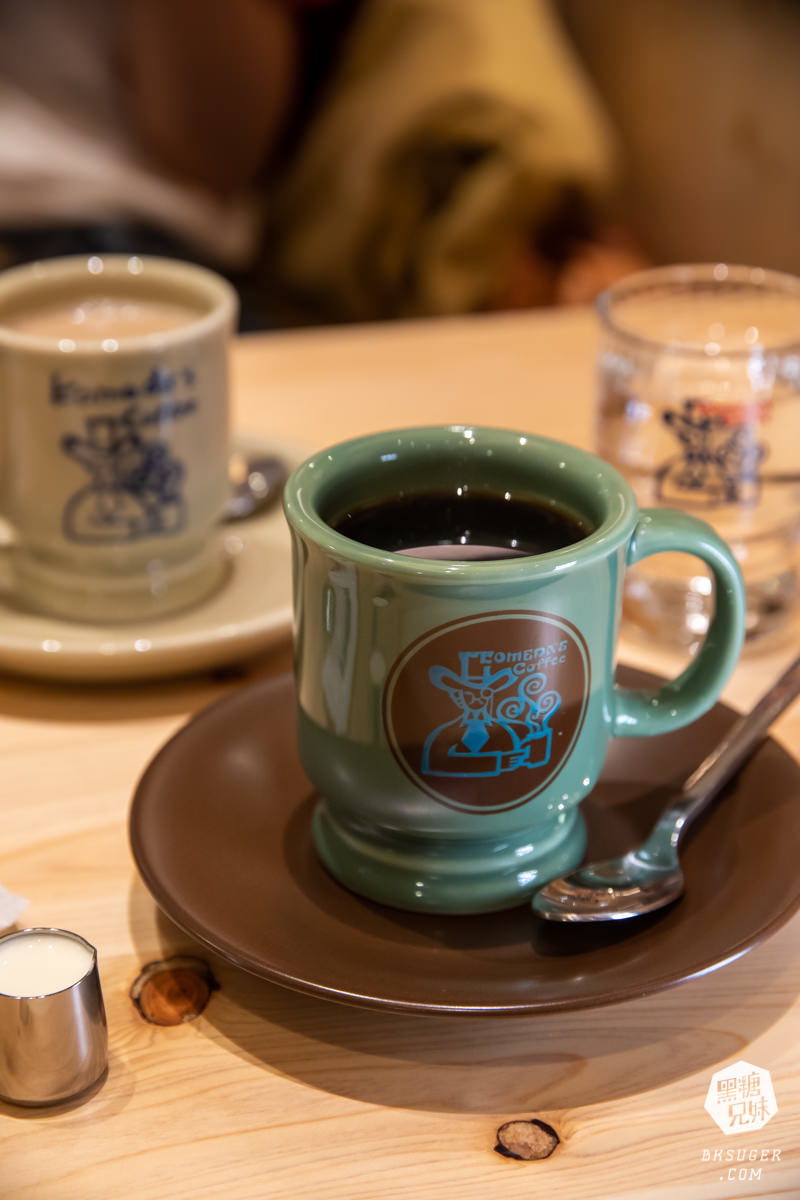 客美多咖啡高雄大立店Komeda‘s Coffee|11點前點飲品送免費早餐的連鎖日系咖啡終於來了! - 第28張圖 客美多咖啡高雄大立店Komeda‘s Coffee|11點前點飲品送免費早餐的連鎖日系咖啡終於來了!