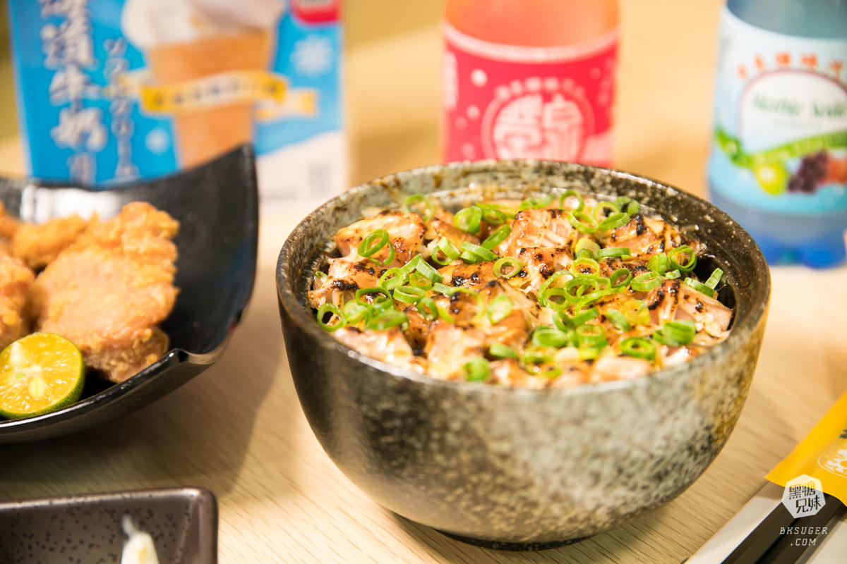 家樂福成功店-前鎮拉麵美食|食8番王者拉麵|霸氣魂超濃厚的家系拉麵|高雄拉麵推薦 - 第13張圖 家樂福成功店-前鎮拉麵美食|食8番王者拉麵|霸氣魂超濃厚的家系拉麵|高雄拉麵推薦