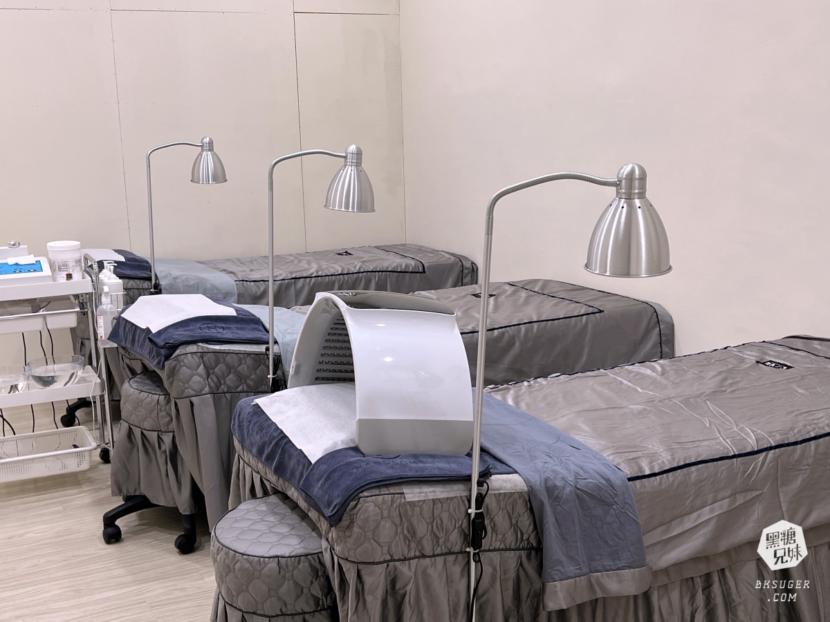 岡山做臉推薦-帥哥美容岡山店｜基礎保養＄600起，主打平價做臉美容不推銷｜使用標準生醫-標準藻針品牌