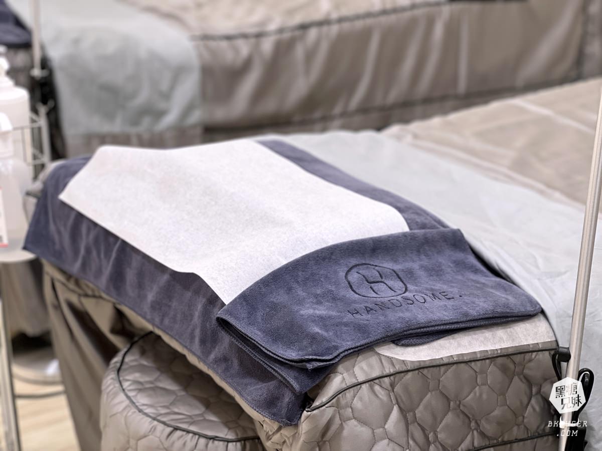 岡山做臉推薦-帥哥美容岡山店｜基礎保養＄600起，主打平價做臉美容不推銷｜使用標準生醫-標準藻針品牌