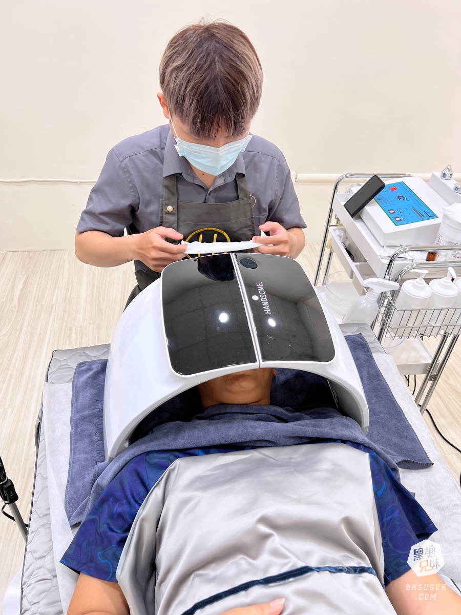 岡山做臉推薦-帥哥美容岡山店｜基礎保養＄600起，主打平價做臉美容不推銷｜使用標準生醫-標準藻針品牌