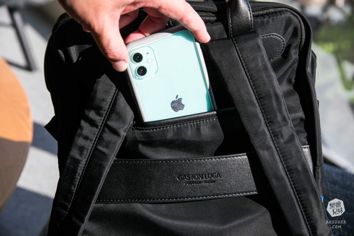 男女筆電背包推薦|瑞典品牌GASTON LUGA|沉靜的文藝格調-多功能多分隔筆電背包 - 第12張圖 男女筆電背包推薦|瑞典品牌GASTON LUGA|沉靜的文藝格調-多功能多分隔筆電背包