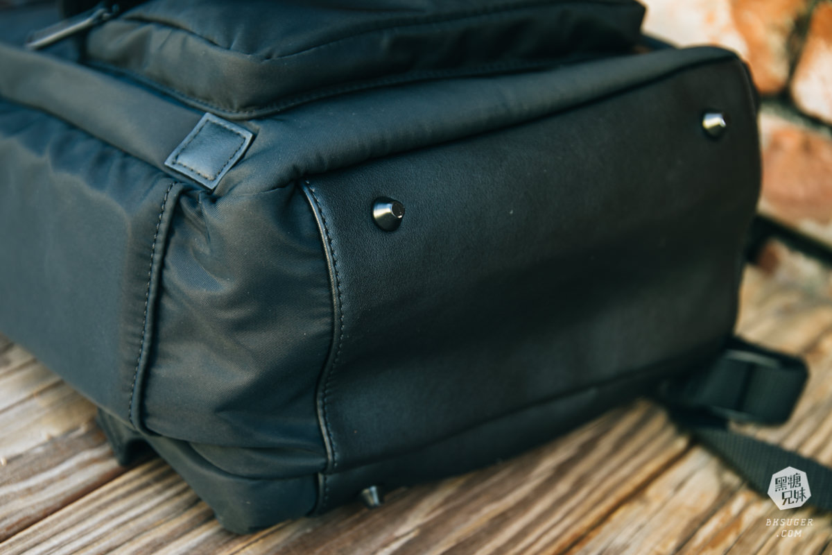 男女筆電背包推薦|瑞典品牌GASTON LUGA|沉靜的文藝格調-多功能多分隔筆電背包 - 第8張圖 男女筆電背包推薦|瑞典品牌GASTON LUGA|沉靜的文藝格調-多功能多分隔筆電背包