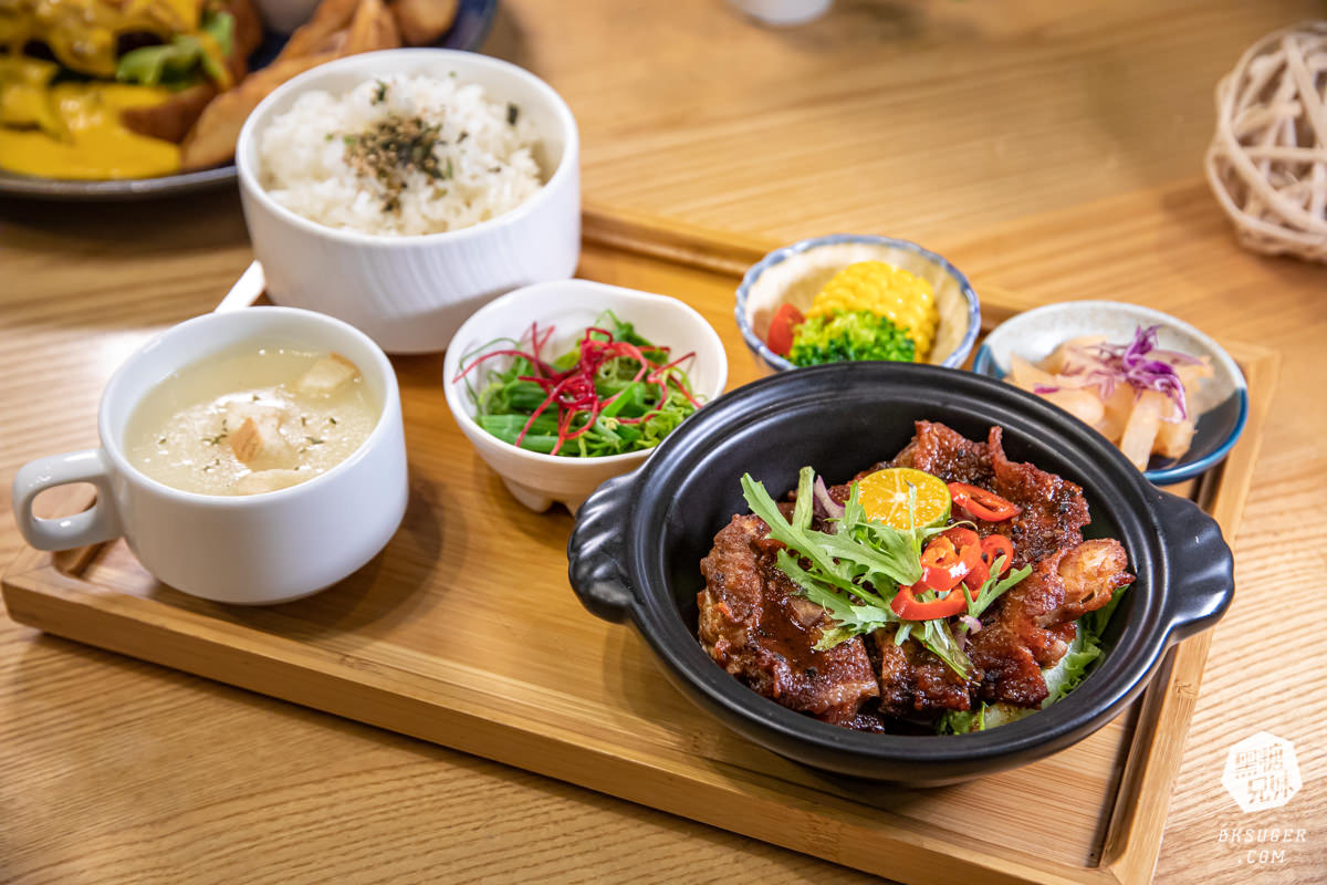 文山特區早午餐|金茂宜咖啡文濱店|首創免費占卜的晚餐體驗|鳳山包場場地推薦 - 第16張圖 文山特區早午餐|金茂宜咖啡文濱店|首創免費占卜的晚餐體驗|鳳山包場場地推薦