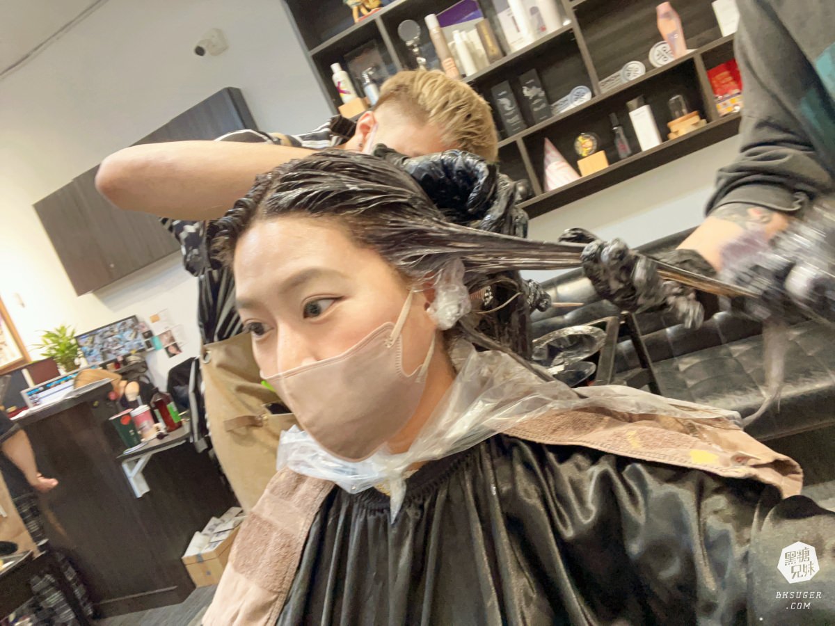 新崛江染髮推薦|Hair Homo&好毛|歐美挑漂染髮設計~長髮造型瞬間換了風格|設計師木易高雄染髮 - 第19張圖 新崛江染髮推薦|Hair Homo&好毛|歐美挑漂染髮設計~長髮造型瞬間換了風格|設計師木易高雄染髮