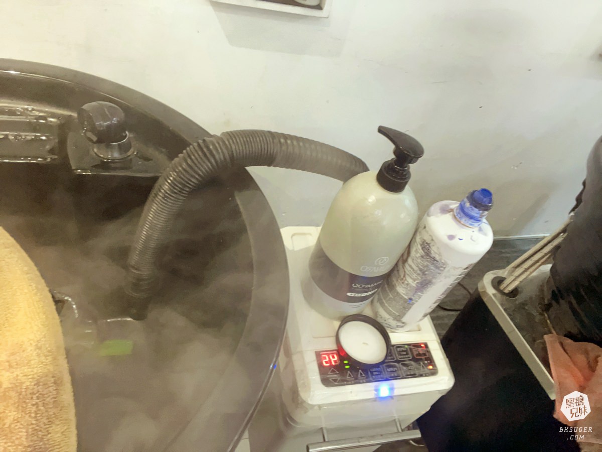 新崛江染髮推薦|Hair Homo&好毛|歐美挑漂染髮設計~長髮造型瞬間換了風格|設計師木易高雄染髮 - 第21張圖 新崛江染髮推薦|Hair Homo&好毛|歐美挑漂染髮設計~長髮造型瞬間換了風格|設計師木易高雄染髮