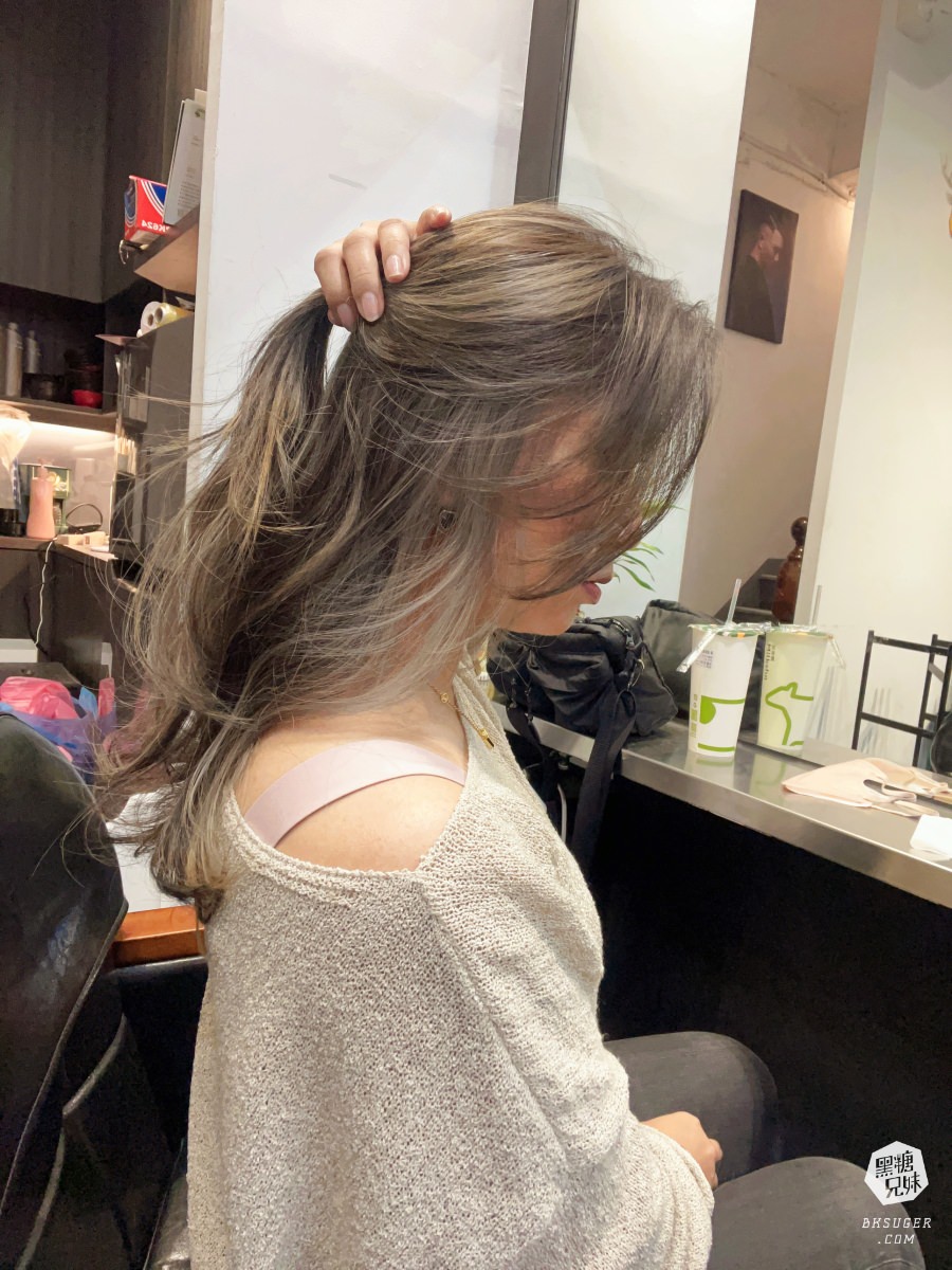 新崛江染髮推薦|Hair Homo&好毛|歐美挑漂染髮設計~長髮造型瞬間換了風格|設計師木易高雄染髮 - 第28張圖 新崛江染髮推薦|Hair Homo&好毛|歐美挑漂染髮設計~長髮造型瞬間換了風格|設計師木易高雄染髮