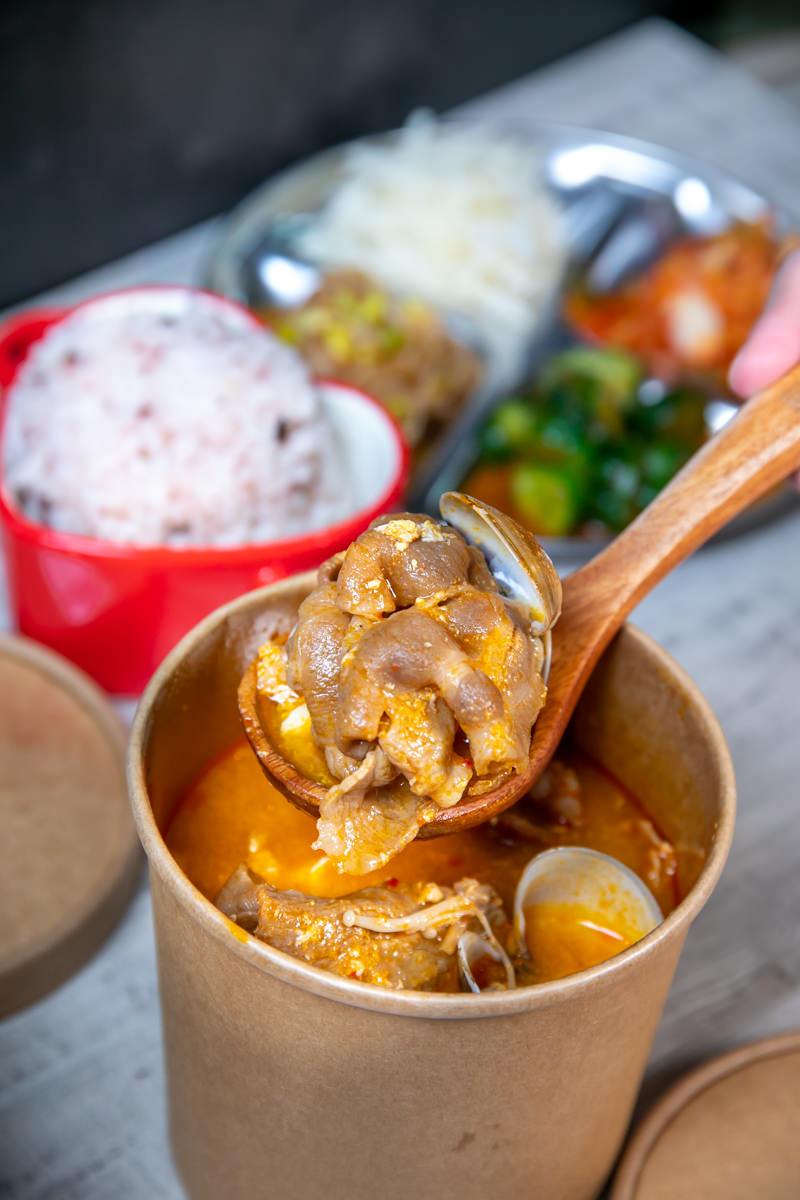 高雄新鹽埕商圈|奶茶一條街鹽埕埔捷運站防疫外送吃什麼|街口支付最高15%回饋 - 第13張圖 高雄新鹽埕商圈|奶茶一條街鹽埕埔捷運站防疫外送吃什麼|街口支付最高15%回饋