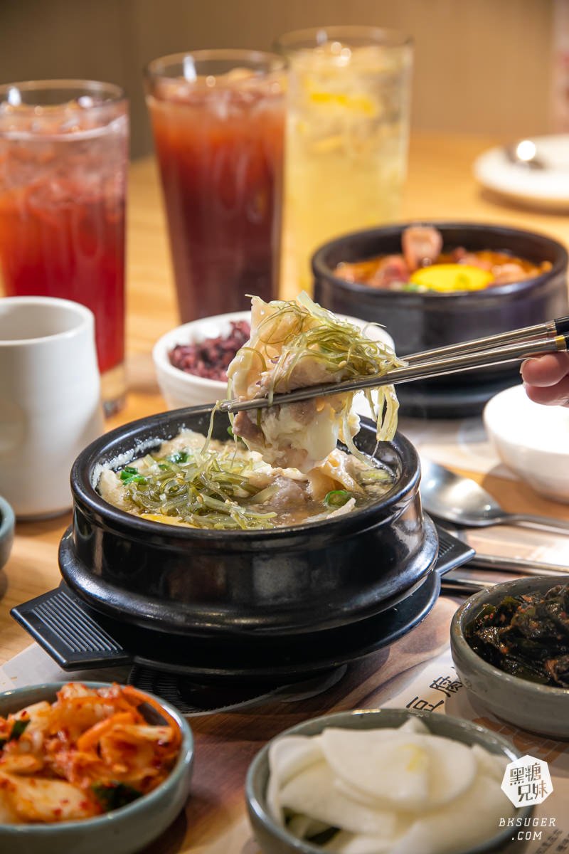 高雄東京純豆腐SOGO店|溫柔口感日系豆腐鍋物|鹽鹵豆腐入口即化,下午不間斷用餐時間,聚餐方便 - 第17張圖 高雄東京純豆腐SOGO店|溫柔口感日系豆腐鍋物|鹽鹵豆腐入口即化,下午不間斷用餐時間,聚餐方便