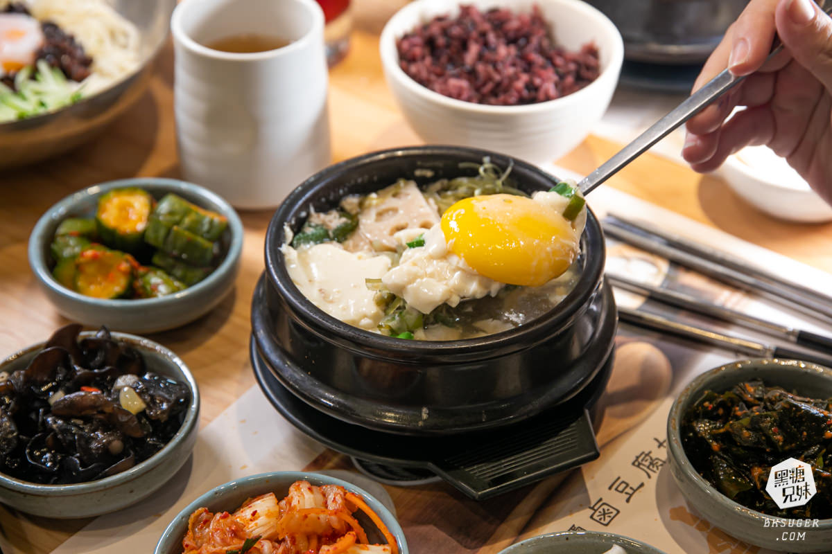 高雄東京純豆腐SOGO店|溫柔口感日系豆腐鍋物|鹽鹵豆腐入口即化,下午不間斷用餐時間,聚餐方便 - 第19張圖 高雄東京純豆腐SOGO店|溫柔口感日系豆腐鍋物|鹽鹵豆腐入口即化,下午不間斷用餐時間,聚餐方便