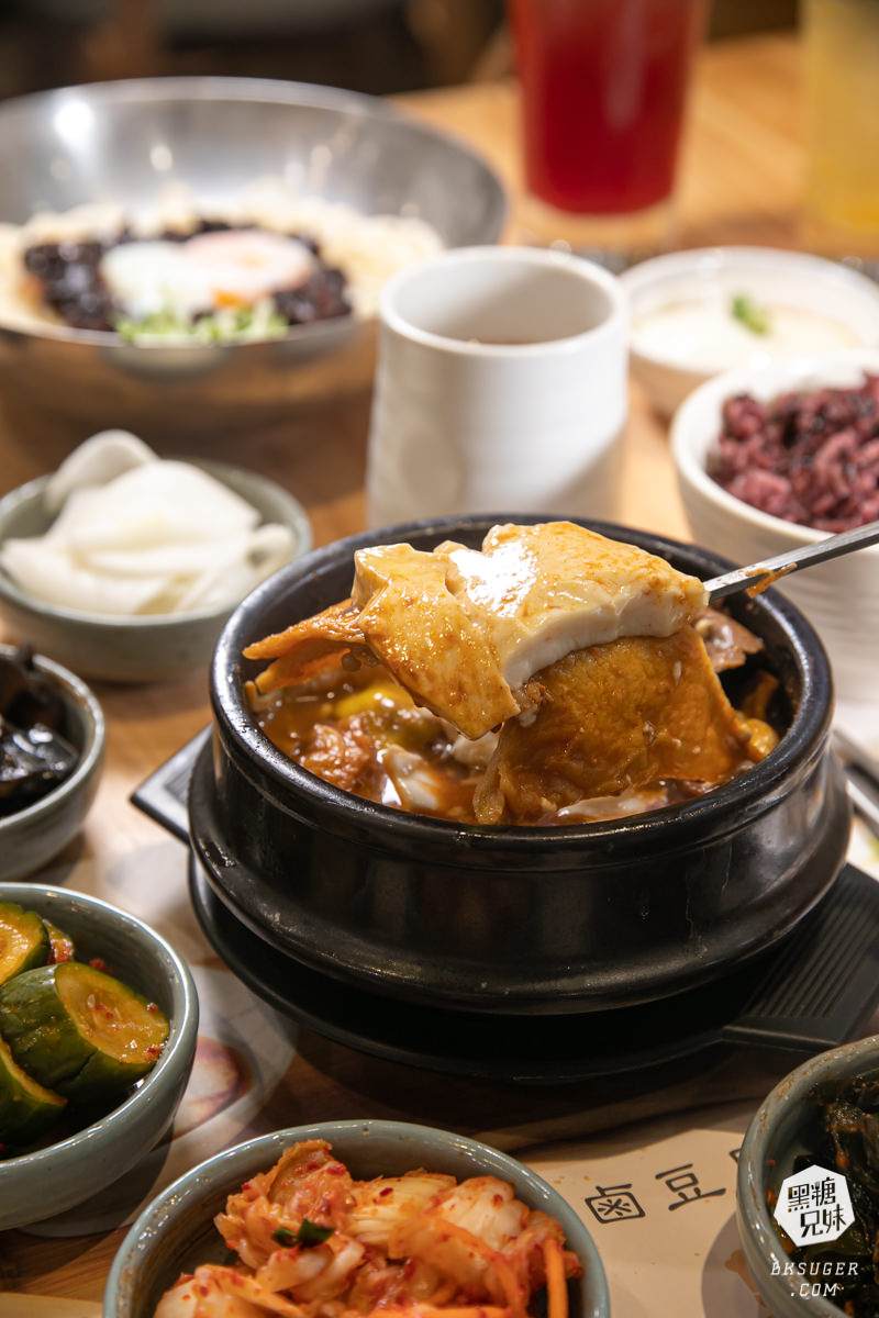 高雄東京純豆腐SOGO店|溫柔口感日系豆腐鍋物|鹽鹵豆腐入口即化,下午不間斷用餐時間,聚餐方便 - 第23張圖 高雄東京純豆腐SOGO店|溫柔口感日系豆腐鍋物|鹽鹵豆腐入口即化,下午不間斷用餐時間,聚餐方便