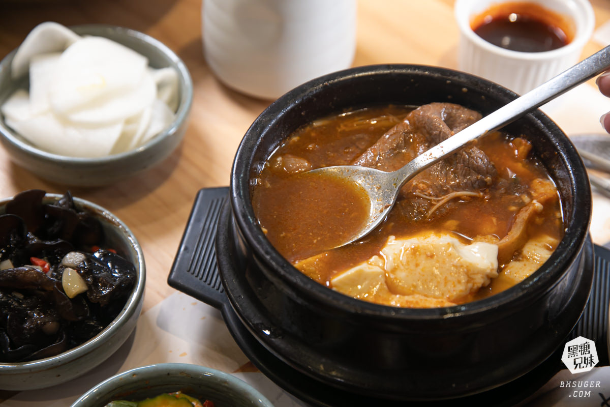 高雄東京純豆腐SOGO店|溫柔口感日系豆腐鍋物|鹽鹵豆腐入口即化,下午不間斷用餐時間,聚餐方便 - 第25張圖 高雄東京純豆腐SOGO店|溫柔口感日系豆腐鍋物|鹽鹵豆腐入口即化,下午不間斷用餐時間,聚餐方便