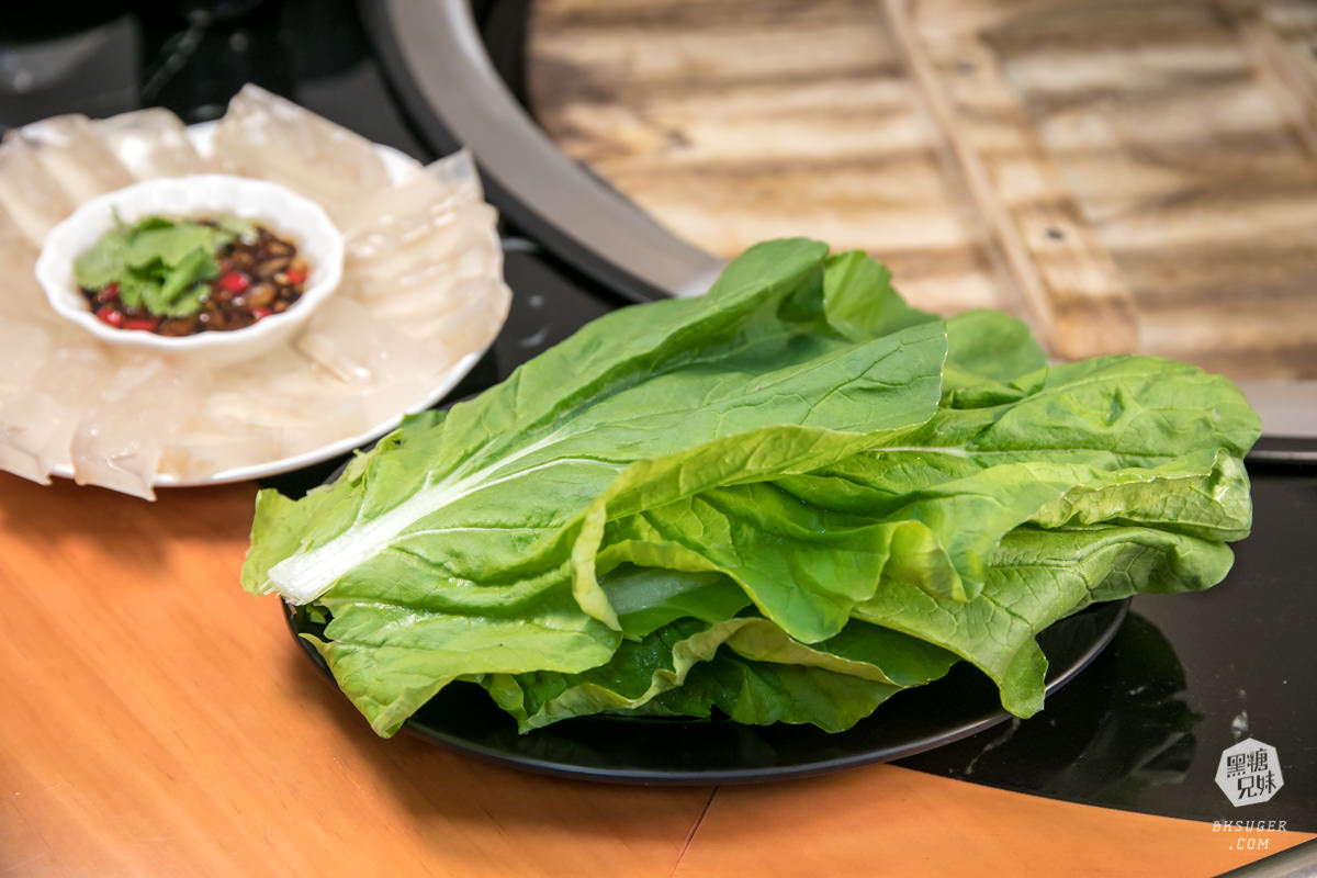 高雄異國美食|小媳婦鐵鍋燉|全台唯一的東北鐵鍋燉家鄉菜|哈爾濱美食原來長這樣 - 第30張圖 高雄異國美食|小媳婦鐵鍋燉|全台唯一的東北鐵鍋燉家鄉菜|哈爾濱美食原來長這樣