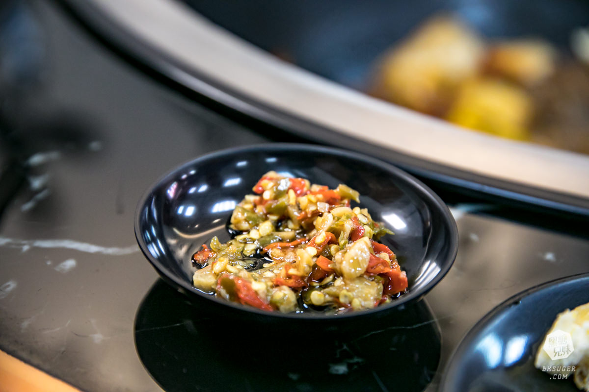 高雄異國美食|小媳婦鐵鍋燉|全台唯一的東北鐵鍋燉家鄉菜|哈爾濱美食原來長這樣 - 第28張圖 高雄異國美食|小媳婦鐵鍋燉|全台唯一的東北鐵鍋燉家鄉菜|哈爾濱美食原來長這樣