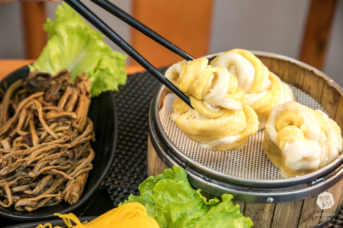 高雄異國美食|小媳婦鐵鍋燉|全台唯一的東北鐵鍋燉家鄉菜|哈爾濱美食原來長這樣 - 第40張圖 高雄異國美食|小媳婦鐵鍋燉|全台唯一的東北鐵鍋燉家鄉菜|哈爾濱美食原來長這樣