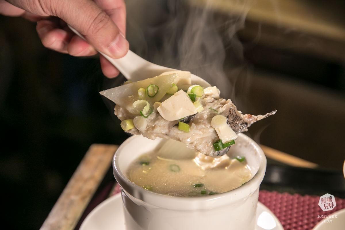 林園美食|1415水母貨櫃咖啡|經典龍虎斑一魚多吃|林園濕地公園旁的咖啡雅座、在地KTV練唱場| - 第18張圖 林園美食|1415水母貨櫃咖啡|經典龍虎斑一魚多吃|林園濕地公園旁的咖啡雅座、在地KTV練唱場|