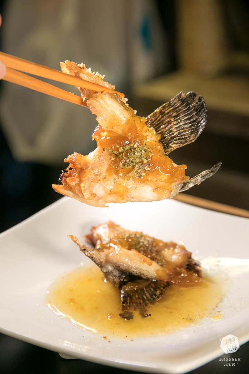 林園美食|1415水母貨櫃咖啡|經典龍虎斑一魚多吃|林園濕地公園旁的咖啡雅座、在地KTV練唱場| - 第25張圖 林園美食|1415水母貨櫃咖啡|經典龍虎斑一魚多吃|林園濕地公園旁的咖啡雅座、在地KTV練唱場|