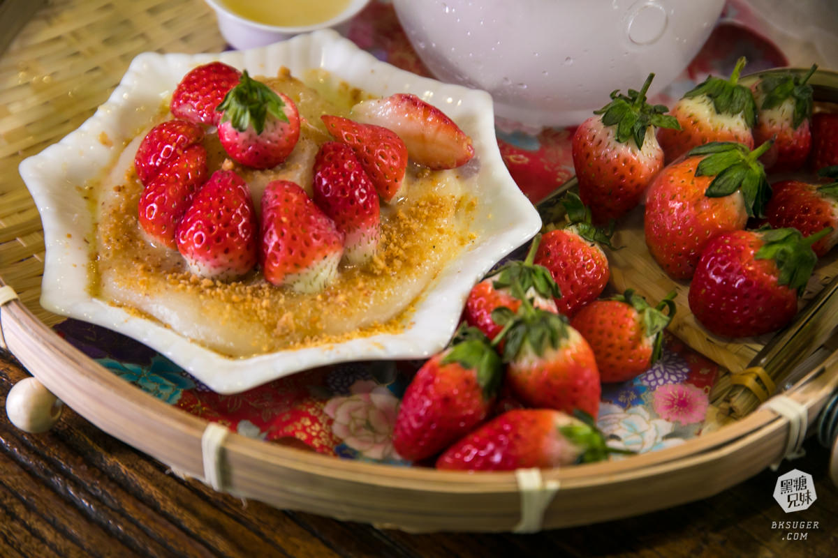 高雄美術館美食|山禾堂拉麵美術館店|樹幹叉燒拉麵1.8KG重磅登場!浮誇草莓山雲霧繚繞 - 第27張圖 高雄美術館美食|山禾堂拉麵美術館店|樹幹叉燒拉麵1.8KG重磅登場!浮誇草莓山雲霧繚繞