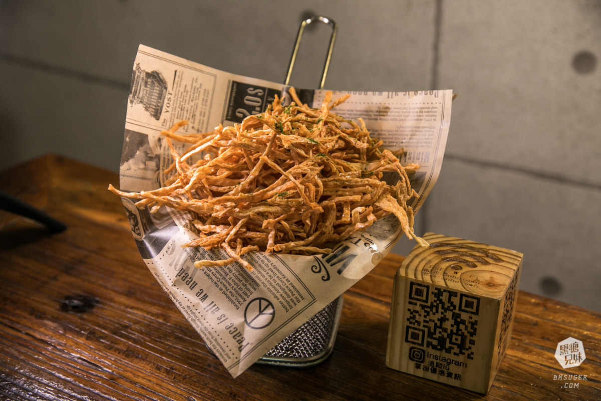 高雄美術館美食|山禾堂拉麵美術館店|樹幹叉燒拉麵1.8KG重磅登場!浮誇草莓山雲霧繚繞 - 第18張圖 高雄美術館美食|山禾堂拉麵美術館店|樹幹叉燒拉麵1.8KG重磅登場!浮誇草莓山雲霧繚繞