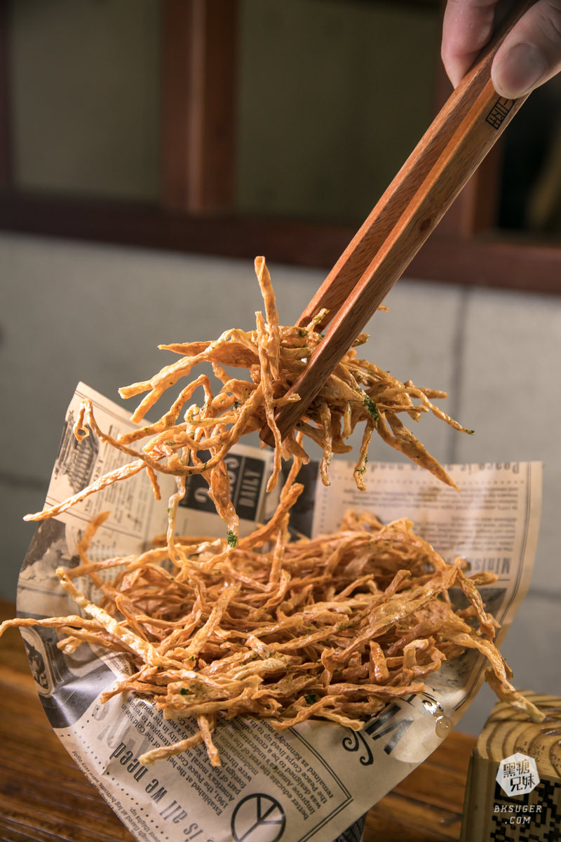 高雄美術館美食|山禾堂拉麵美術館店|樹幹叉燒拉麵1.8KG重磅登場!浮誇草莓山雲霧繚繞 - 第17張圖 高雄美術館美食|山禾堂拉麵美術館店|樹幹叉燒拉麵1.8KG重磅登場!浮誇草莓山雲霧繚繞