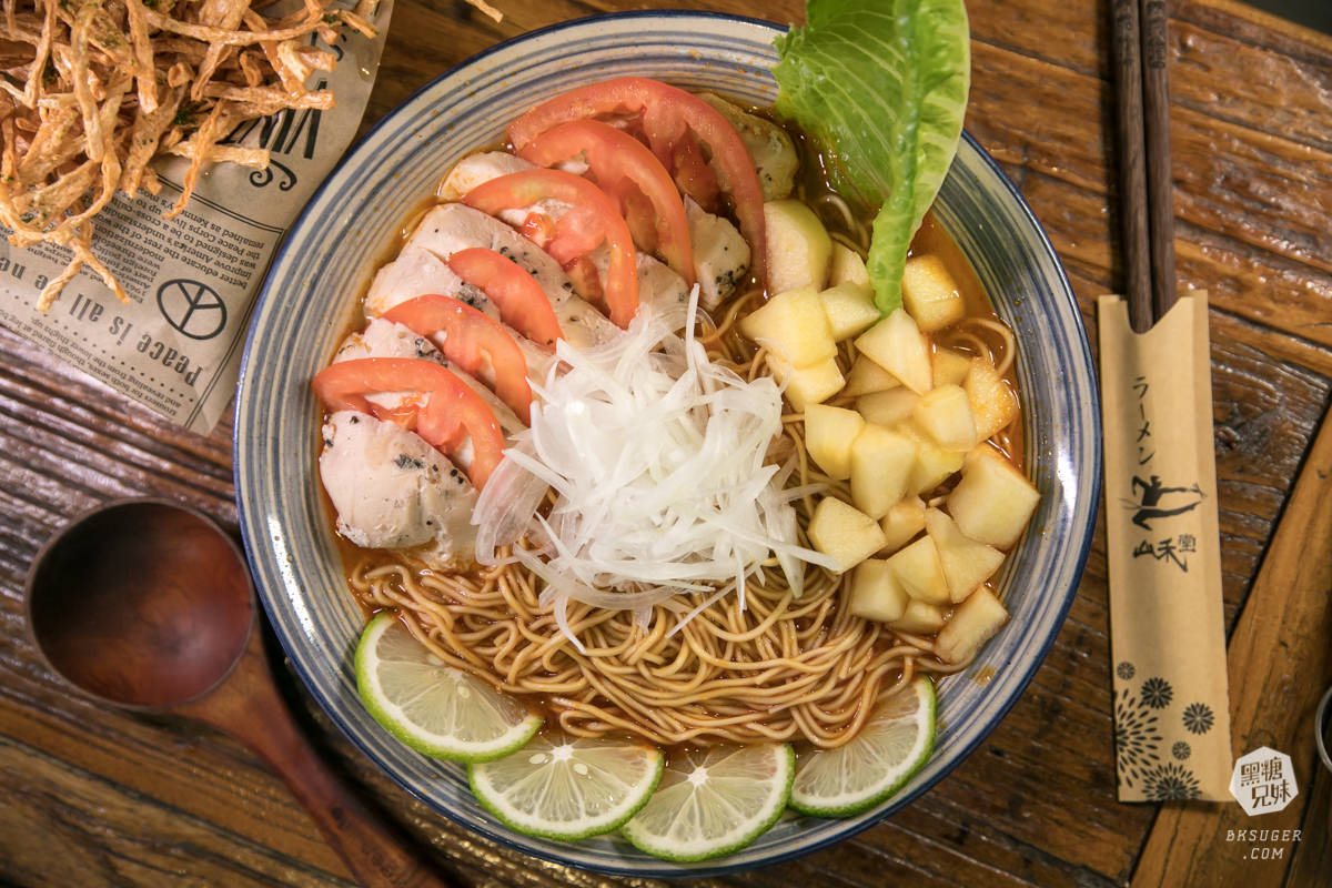 高雄美術館美食|山禾堂拉麵美術館店|樹幹叉燒拉麵1.8KG重磅登場!浮誇草莓山雲霧繚繞 - 第19張圖 高雄美術館美食|山禾堂拉麵美術館店|樹幹叉燒拉麵1.8KG重磅登場!浮誇草莓山雲霧繚繞